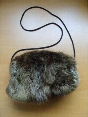 NEW NATURAL LONG HAIRED BEAVER FUR HANDBAG HAND MUFF PURSE WOMEN WOMAN 10" X 9"
